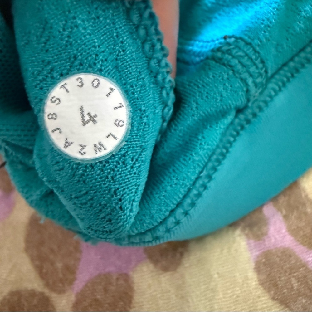 Lululemon Free To Be Serene Bra *C/D cup - Picture 6 of 9